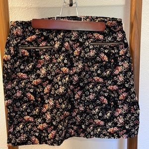 Women’s Skirt